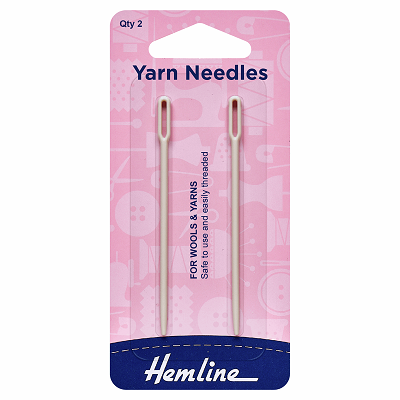 H211 Plastic Hand Yarn Needles.. 